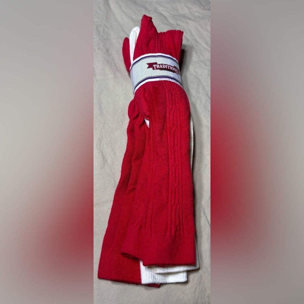 3 Pairs New Traditions Cable Knit Pattern Knee High Socks NWT Size 9-11 Made in